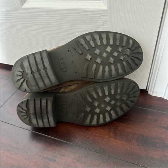 Size 9 UGG Bonham II Leather Suede Fleece Lined Ankle Boots Booties - Picture 4 of 5